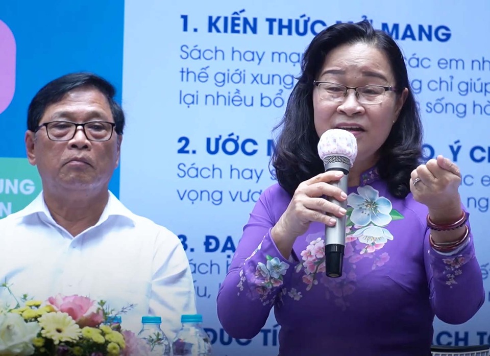 Những đứa trẻ thời công nghệ và thói quen đọc sách: Cha mẹ nên làm gương - 2 Những đứa trẻ thời công nghệ và thói quen đọc sách: Cha mẹ nên làm gương - 2