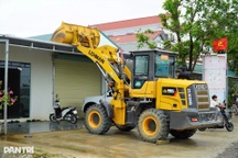 Muôn kiểu bảo vệ tài sản của người dân miền Trung trước bão Bualoi