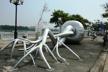 Những hình ảnh không thể bỏ qua từ... rác