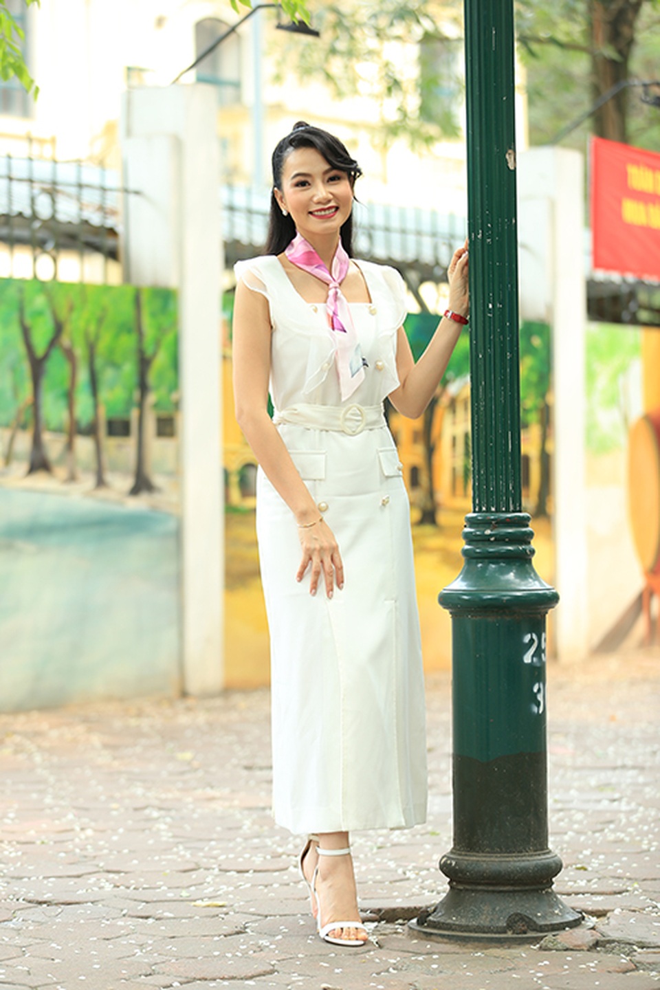 Lương Giang: Nữ hoạ sĩ, giảng viên với vai diễn bị ghét nhất màn ảnh - 3 Lương Giang: Nữ hoạ sĩ, giảng viên với vai diễn bị ghét nhất màn ảnh - 3