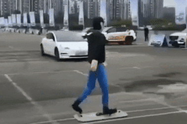 Tesla "ê mặt" vì công nghệ phanh tự động