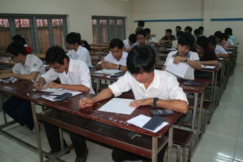 Dự kiến điểm chuẩn ĐH Y khoa Phạm Ngọc Thạch tăng, ĐH Ngân hàng TPHCM giảm