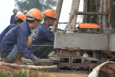 Dự án đường 150 tỷ đồng đứt đoạn: "Thần đèn" di dời cổng đền 200 tuổi