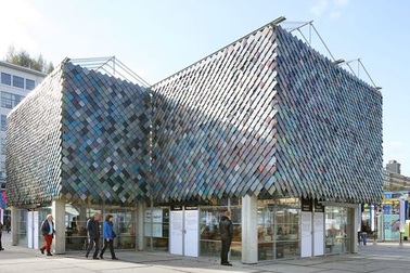 Ngôi nhà bằng vật liệu tái chế từ rác, đẹp và phá cách ít ai ngờ tới