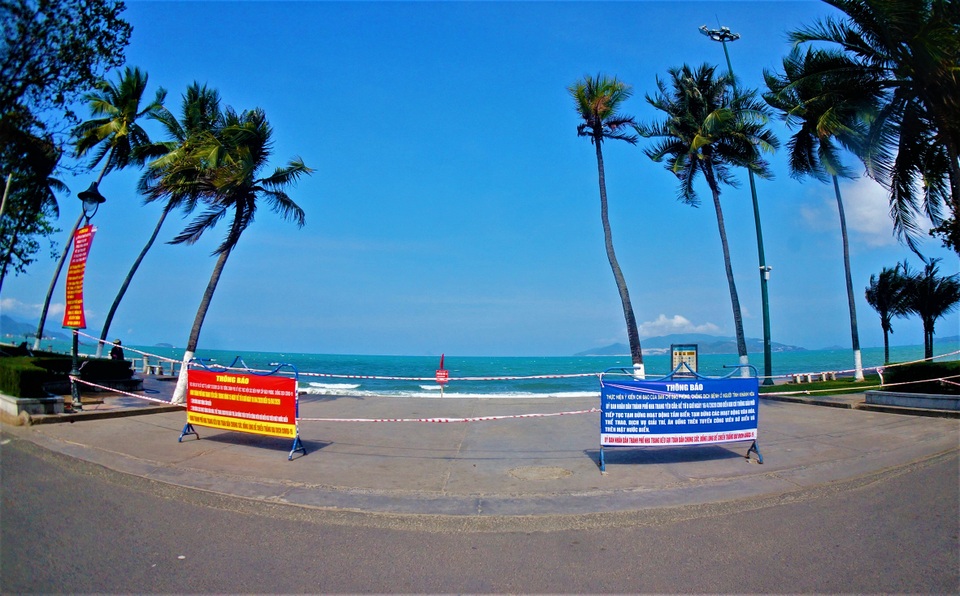 Phố biển Nha Trang tĩnh lặng trong những ngày giãn cách xã hội - 1 Phố biển Nha Trang tĩnh lặng trong những ngày giãn cách xã hội - 1