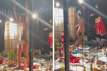 Nữ nghệ sĩ trình diễn khỏa thân suốt 73 tiếng