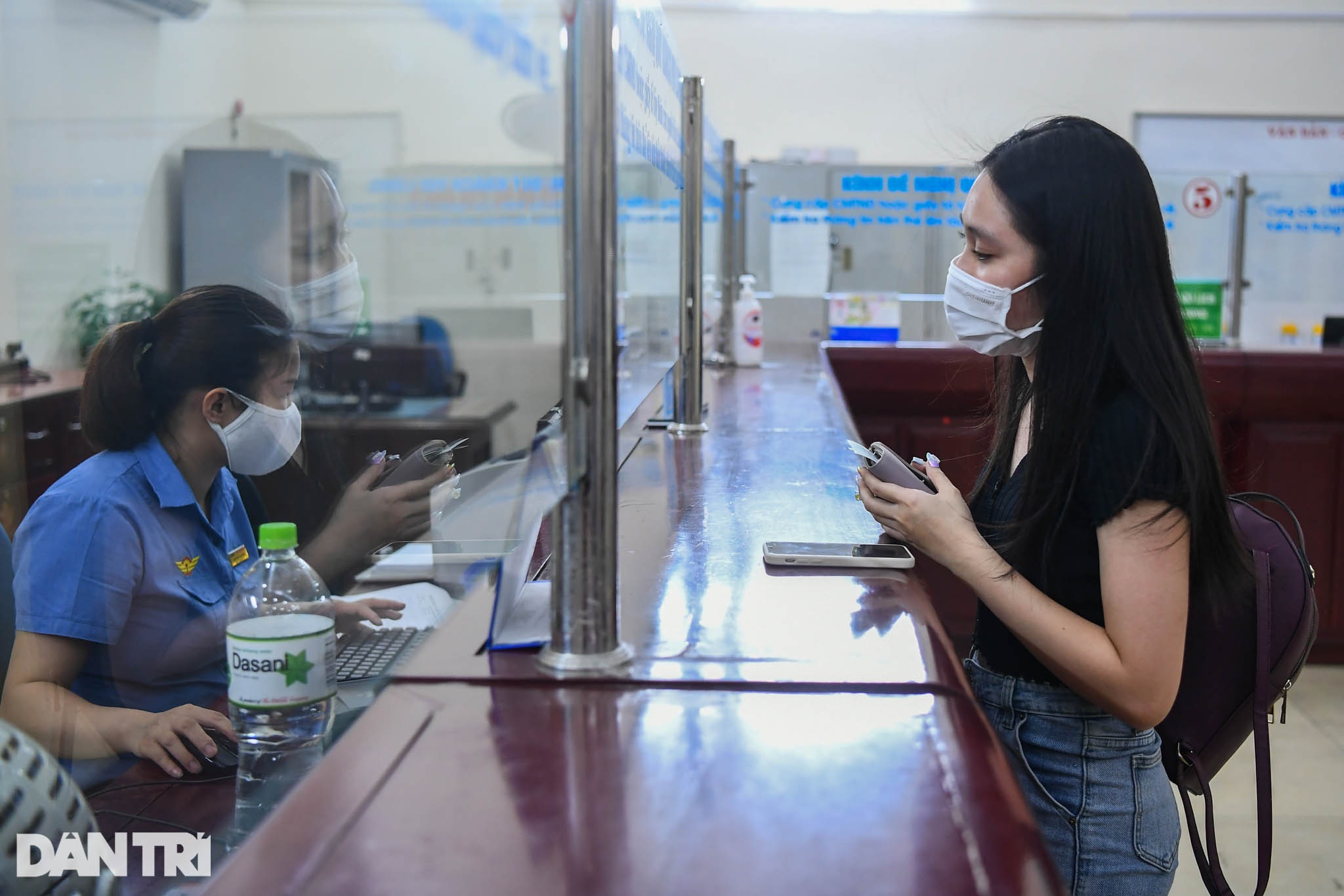 Vắng lặng ở Ga Hà Nội ngày chạy lại đôi tàu khách Thống nhất SE3/SE4 - 5 Vắng lặng ở Ga Hà Nội ngày chạy lại đôi tàu khách Thống nhất SE3/SE4 - 5