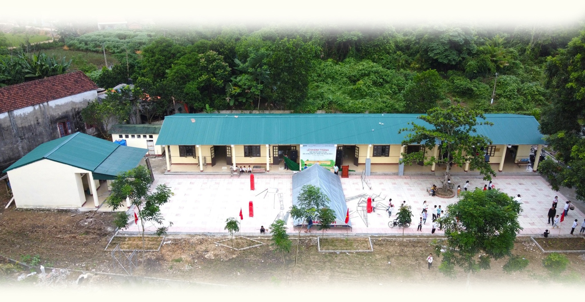 Cô trò vùng cao đón niềm vui trong ngôi trường hạnh phúc - 19 Cô trò vùng cao đón niềm vui trong ngôi trường hạnh phúc - 19