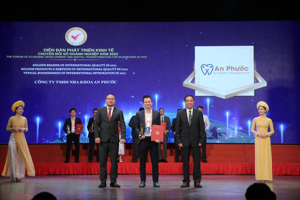 Nha Khoa An Phước và hành trình mang đến nụ cười đẹp cho hàng nghìn khách hàng - 2 Nha Khoa An Phước và hành trình mang đến nụ cười đẹp cho hàng nghìn khách hàng - 2