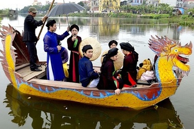 Liền anh, liền chị ký cam kết không "ngửa nón xin tiền" trong Hội Lim 2016