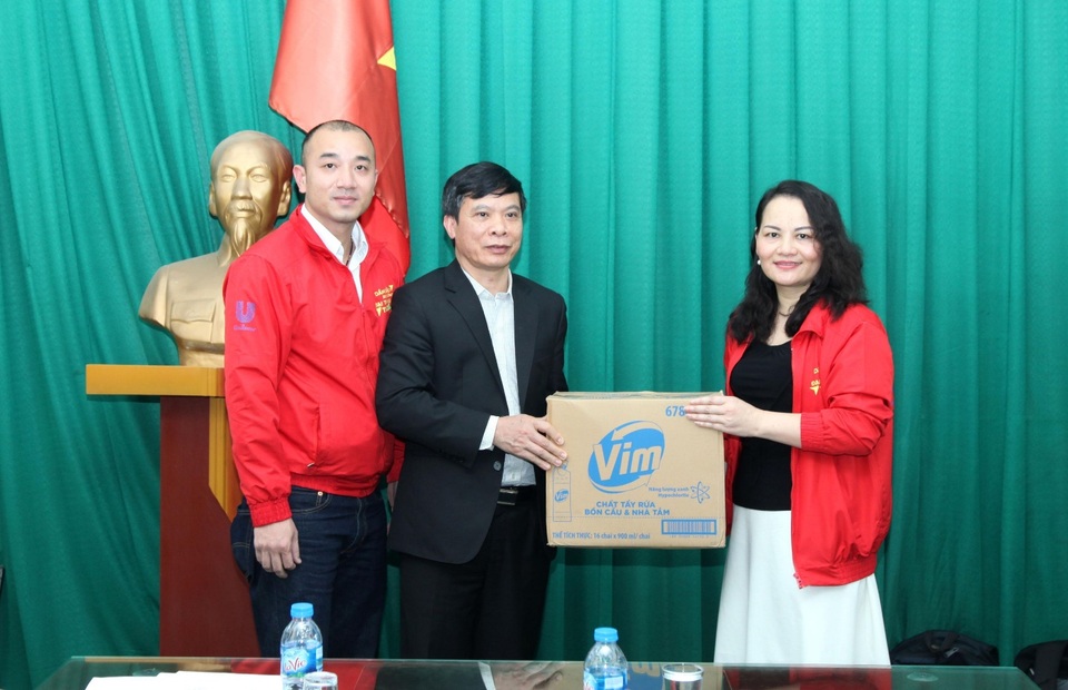 Unilever khởi động chương trình “Vững vàng Việt Nam” chống dịch COVID-19 - 2 Unilever khởi động chương trình “Vững vàng Việt Nam” chống dịch COVID-19 - 2