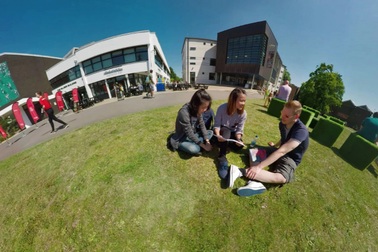 Công nghệ ảo, "siêu" lợi ích trong thời kỳ Covid-19