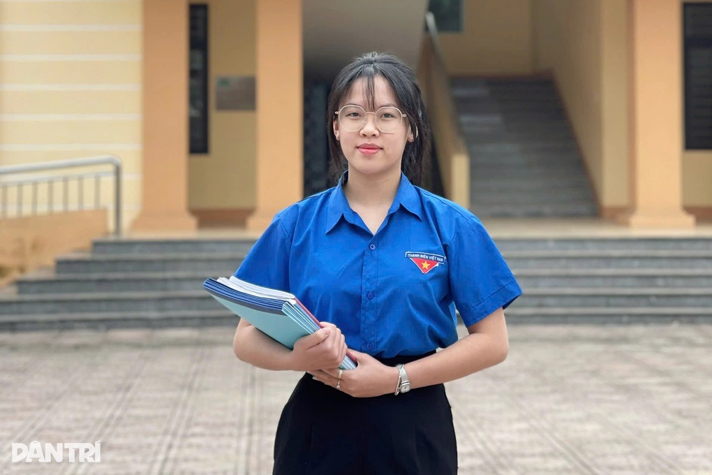 Những hạt giống đỏ được gieo mầm trên ghế nhà trường - 2 Những hạt giống đỏ được gieo mầm trên ghế nhà trường - 2