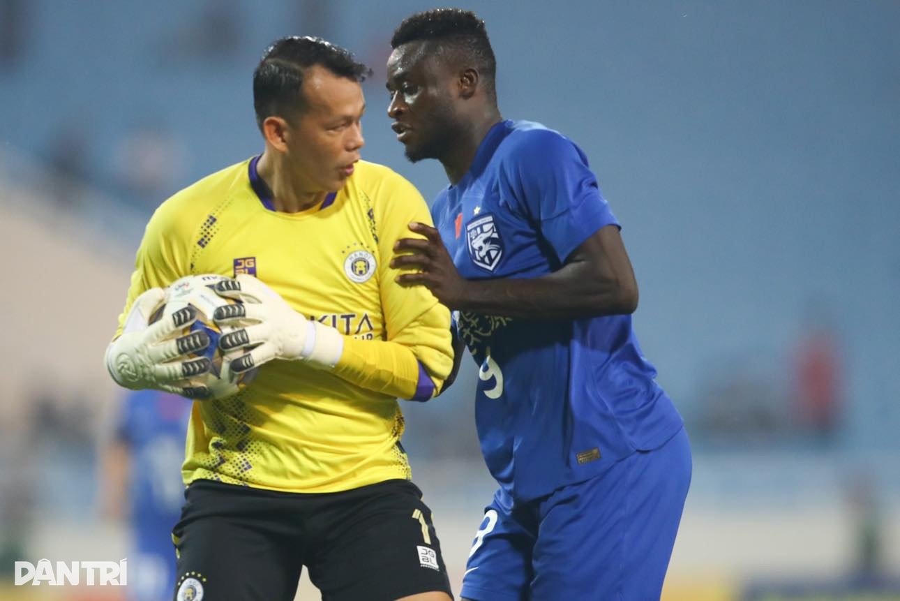 Hanoi FC comes from behind to defeat Chinese club at AFC Champions League - 2 Hà Nội FC ngược dòng đánh bại CLB Trung Quốc tại AFC Champions League - 2