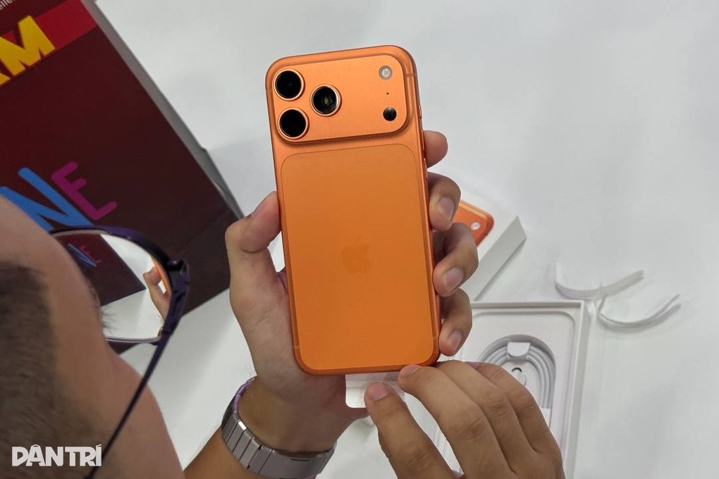 Khi nào iPhone 17 Pro Max hết khan hàng tại Việt Nam? - 2