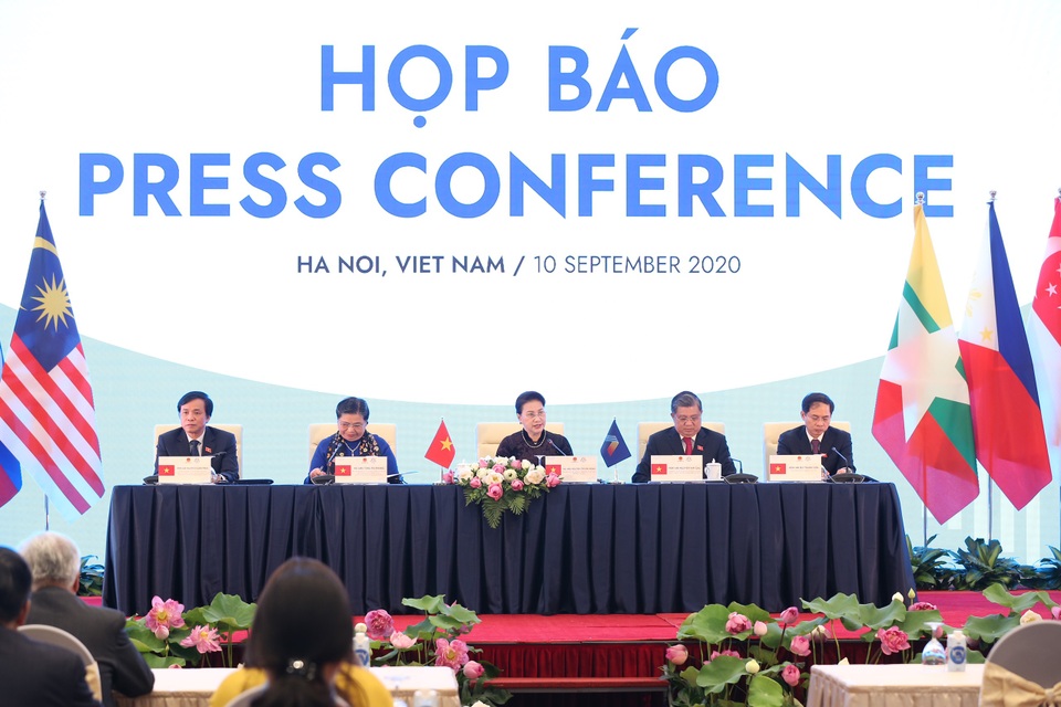 Sáng kiến của Quốc hội Việt Nam thể hiện rõ thông điệp của Tổng Bí thư - 1 Sáng kiến của Quốc hội Việt Nam thể hiện rõ thông điệp của Tổng Bí thư - 1