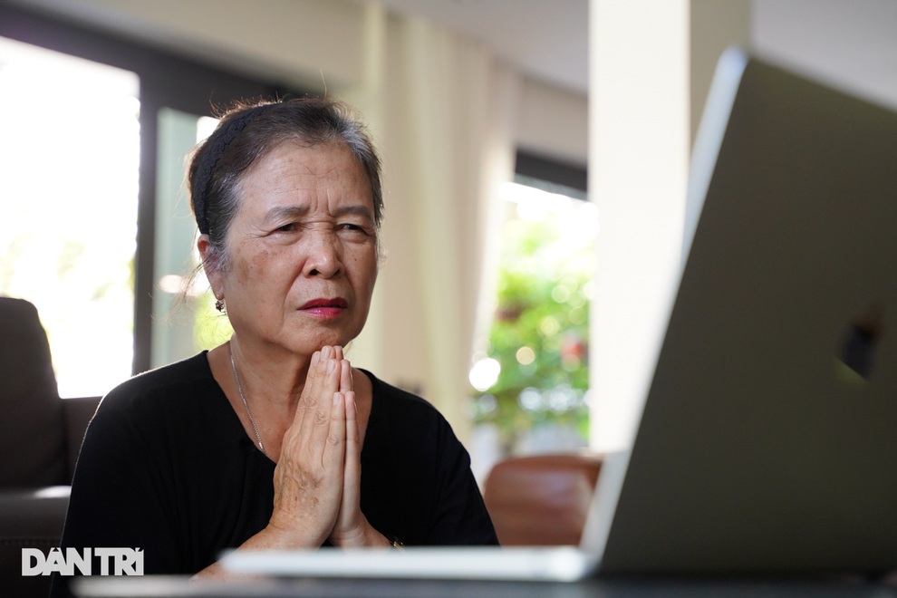 Người dân cúng lễ Vu lan trực tuyến giữa mùa dịch ở Hà Nội - 3 Người dân cúng lễ Vu lan trực tuyến giữa mùa dịch ở Hà Nội - 3