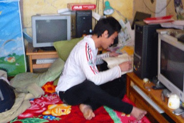 Người thuê trọ hưởng giá điện bậc thang: Quá xa vời!