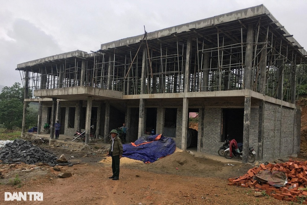 Trưởng bản hiến hàng nghìn m2 đất để xây trường học - 3 Trưởng bản hiến hàng nghìn m2 đất để xây trường học - 3