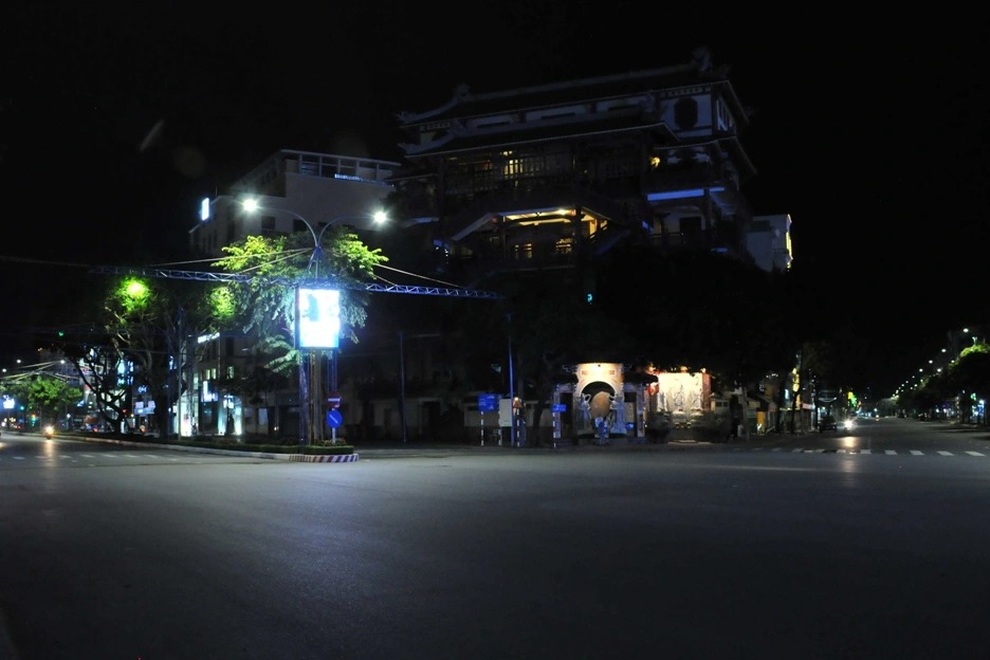 Quận Nhất Cần Thơ cách ly xã hội: Ra ngõ là cán bộ hỏi đi đâu - 7 Quận Nhất Cần Thơ cách ly xã hội: Ra ngõ là cán bộ hỏi đi đâu - 7