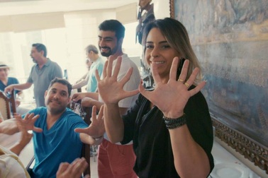 Độc đáo dòng họ ai cũng có 12 ngón tay và 12 ngón chân