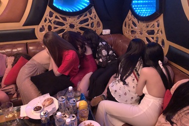 1 tháng truy quét nhà hàng thác loạn ở Sài Gòn