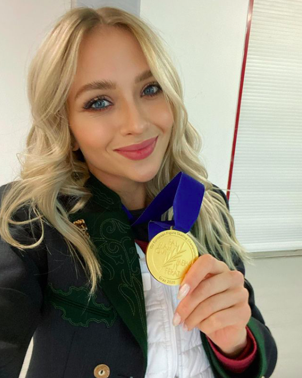 Những mỹ nhân trượt băng nghệ thuật đầy nóng bỏng, quyến rũ - 5