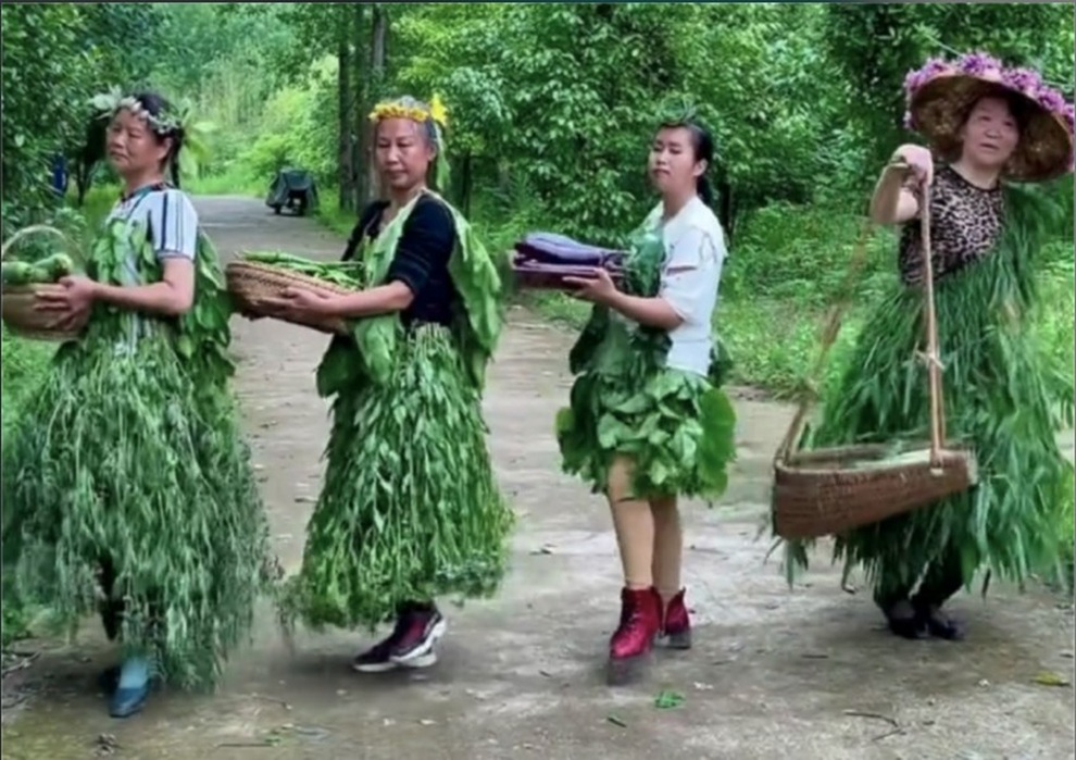 Tuyệt chiêu bán rau của nông phụ Trung Quốc - 1 Tuyệt chiêu bán rau của nông phụ Trung Quốc - 1
