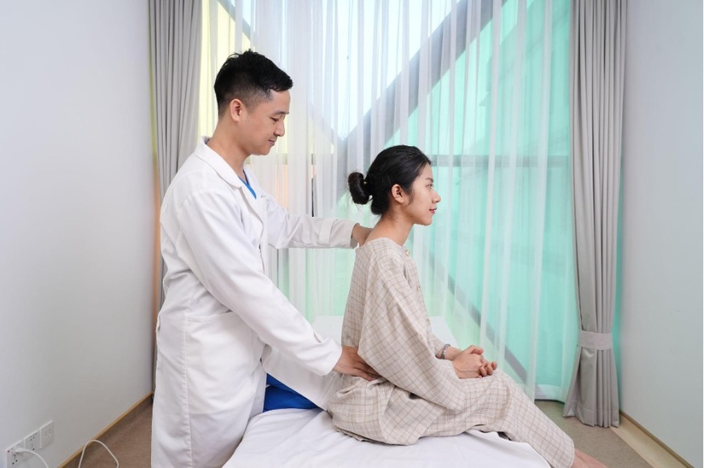 Giảm đau xương khớp không dùng thuốc bằng phương pháp nắn chỉnh khớp - 3 Giảm đau xương khớp không dùng thuốc bằng phương pháp nắn chỉnh khớp - 3