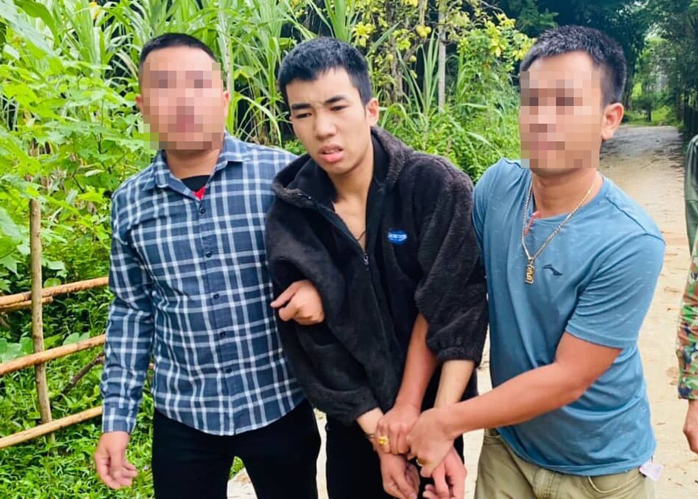 Bắt nghi phạm đâm 4 người thương vong sau 3 giờ gây án - 1 Bắt nghi phạm đâm 4 người thương vong sau 3 giờ gây án - 1