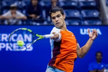 Vào tứ kết US Open, Alcaraz rộng cửa đoạt ngôi số một thế giới