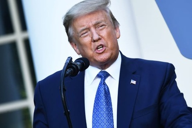 Ông Trump dọa dùng quân đội trấn áp bạo loạn