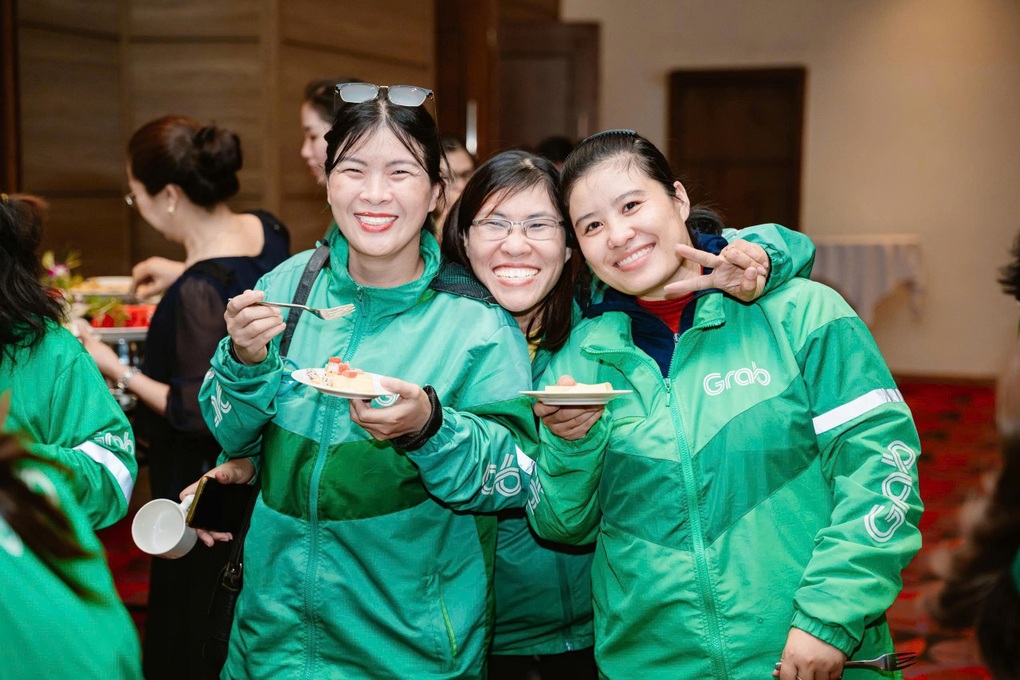 Nữ đối tác tài xế Grab: Tự tin cầm lái nhờ sự hỗ trợ đa dạng từ ứng dụng - 3