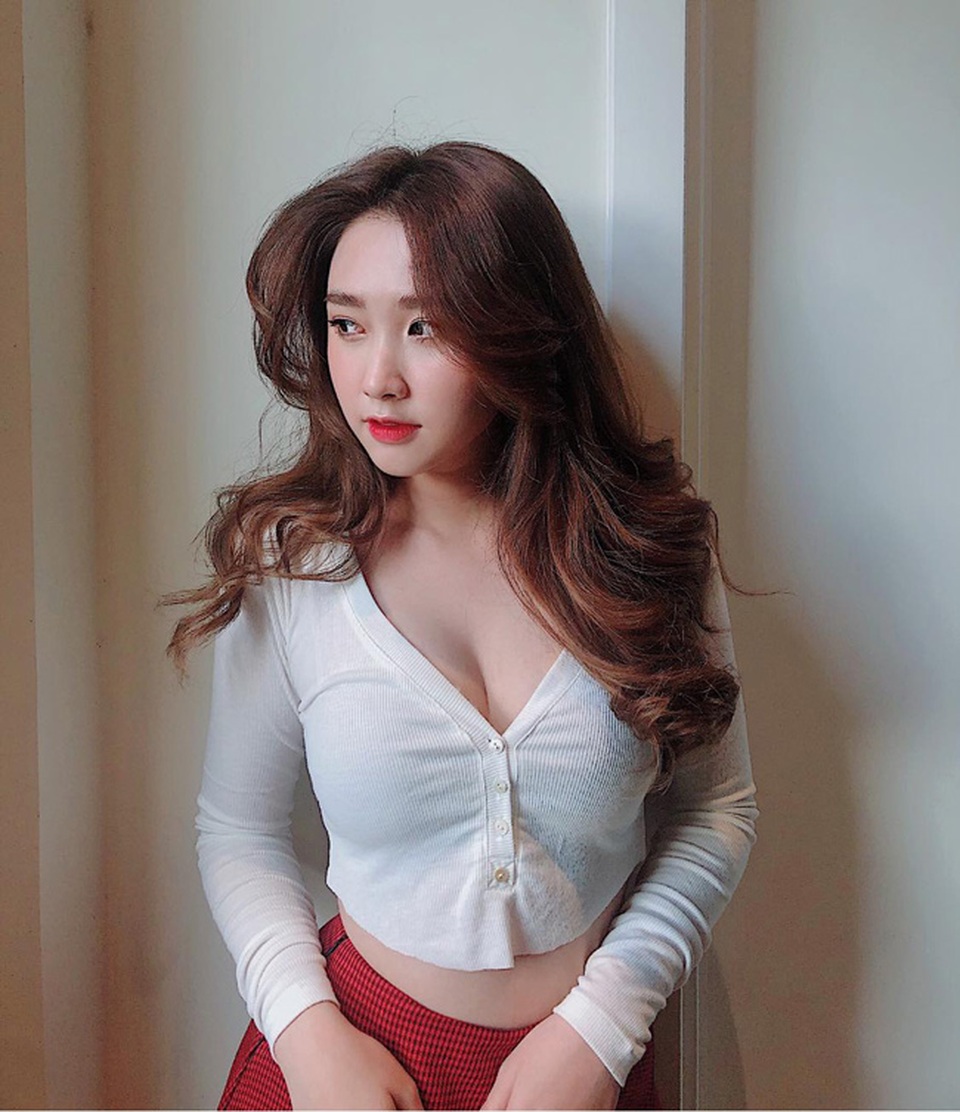 Chia tay cầu thủ, nhan sắc Thanh Mèo ngày một lên hương - 9 Chia tay cầu thủ, nhan sắc Thanh Mèo ngày một lên hương - 9