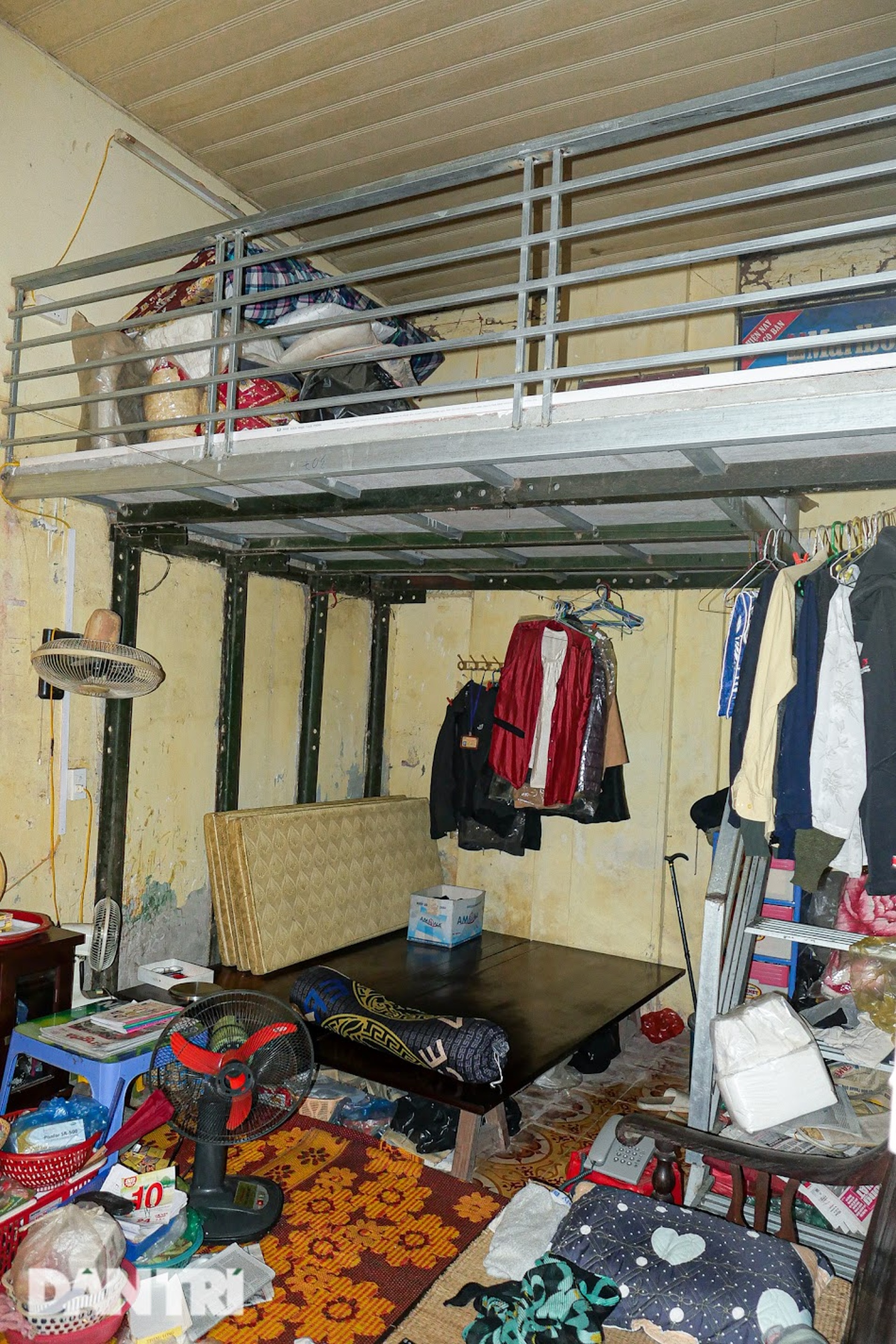 Nhà ổ chuột trên đất vàng ở Hà Nội, giá trăm triệu đồng/m2 vẫn không bán - 6