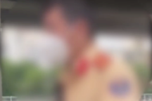 Xác minh clip CSGT bị tố nhận tiền của người đi đường