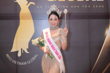 CEO Hoàng Song Hà đăng quang danh hiệu Hoa hậu Doanh nhân Việt Nam toàn cầu 2022