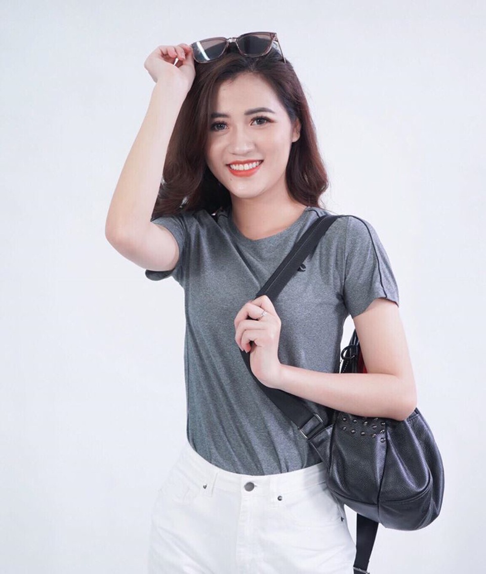 Gặp “cô giáo hot girl” được học trò quý mến - 10 Gặp “cô giáo hot girl” được học trò quý mến - 10