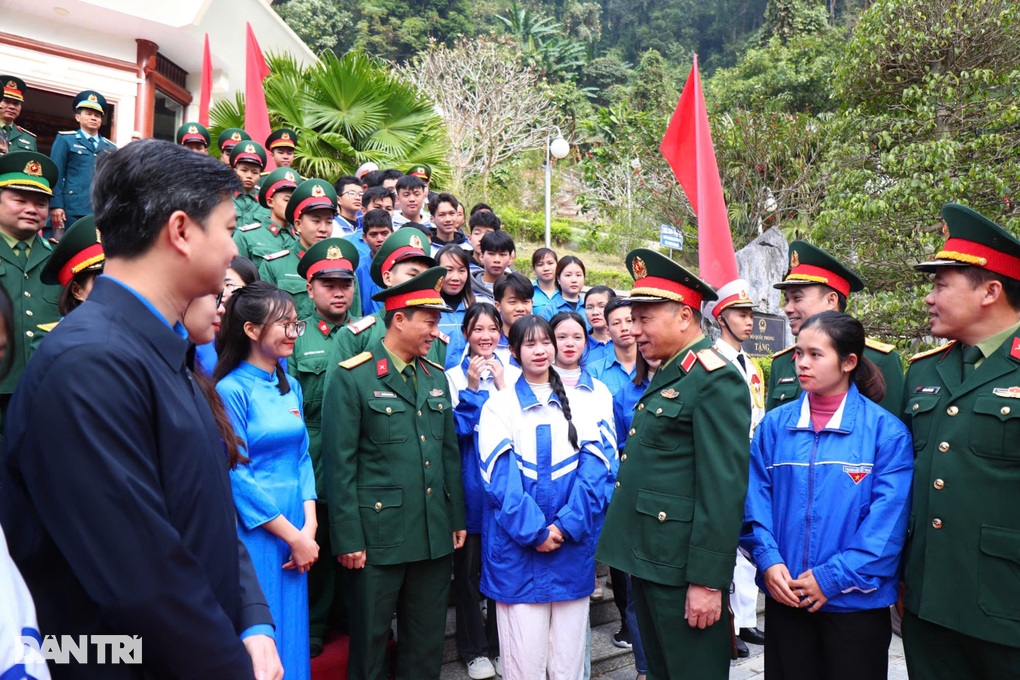 Hành quân về nguồn, kỷ niệm 80 năm thành lập Quân đội Nhân dân Việt Nam - 2