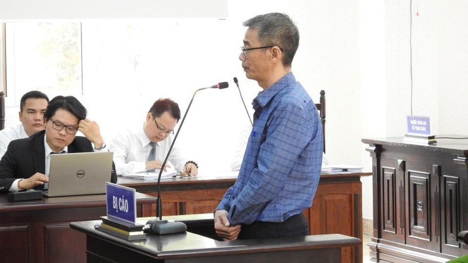 Nguyên Bí thư thị xã Bến Cát bị đề nghị mức án 16 năm tù - 2 Nguyên Bí thư thị xã Bến Cát bị đề nghị mức án 16 năm tù - 2