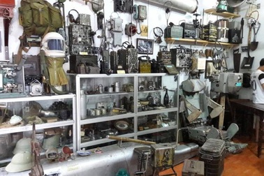 Thầy giáo trẻ và bộ sưu tập gần 3000 kỷ vật thời chiến