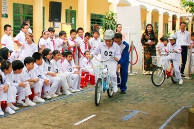 Honda cùng học sinh trường Lê Quý Đôn vui học ATGT