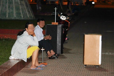 Khi karaoke di động “tra tấn” người dân