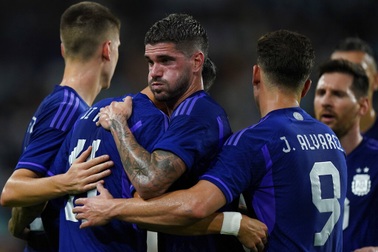 Đội tuyển Argentina mang gần 2 tấn thịt đến Qatar