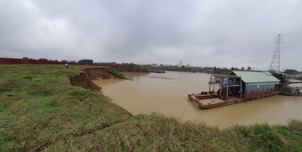 Lùm xùm dự án khai thác khoáng sản ven sông Cầu tại Bắc Giang - 4 Lùm xùm dự án khai thác khoáng sản ven sông Cầu tại Bắc Giang - 4