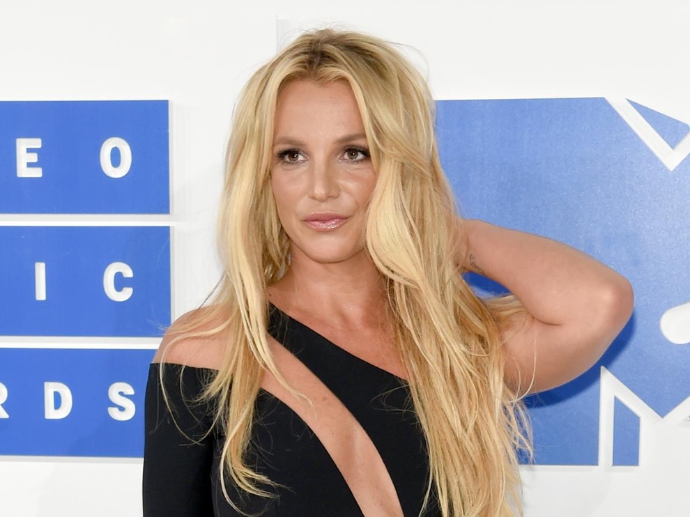 Hé lộ cuộc sống bị cha ruột kiểm soát 24/24 của Britney Spears - 4 Hé lộ cuộc sống bị cha ruột kiểm soát 24/24 của Britney Spears - 4