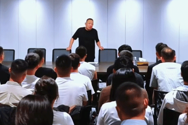 Doanh nghiệp gây xôn xao vì công bố tuyển dụng người từng đi tù