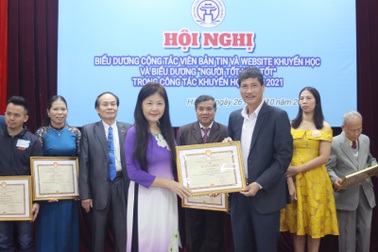 Hội Khuyến học Hà Nội biểu dương gương "Người tốt việc tốt"
