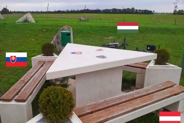 Những đường biên giới “kỳ lạ” giữa các quốc gia