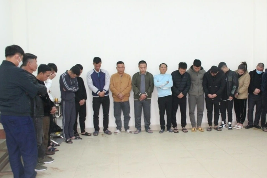 Bắt 21 đối tượng trong đường dây cá độ bóng đá hơn 50 tỷ đồng - 1 Bắt 21 đối tượng trong đường dây cá độ bóng đá hơn 50 tỷ đồng - 1